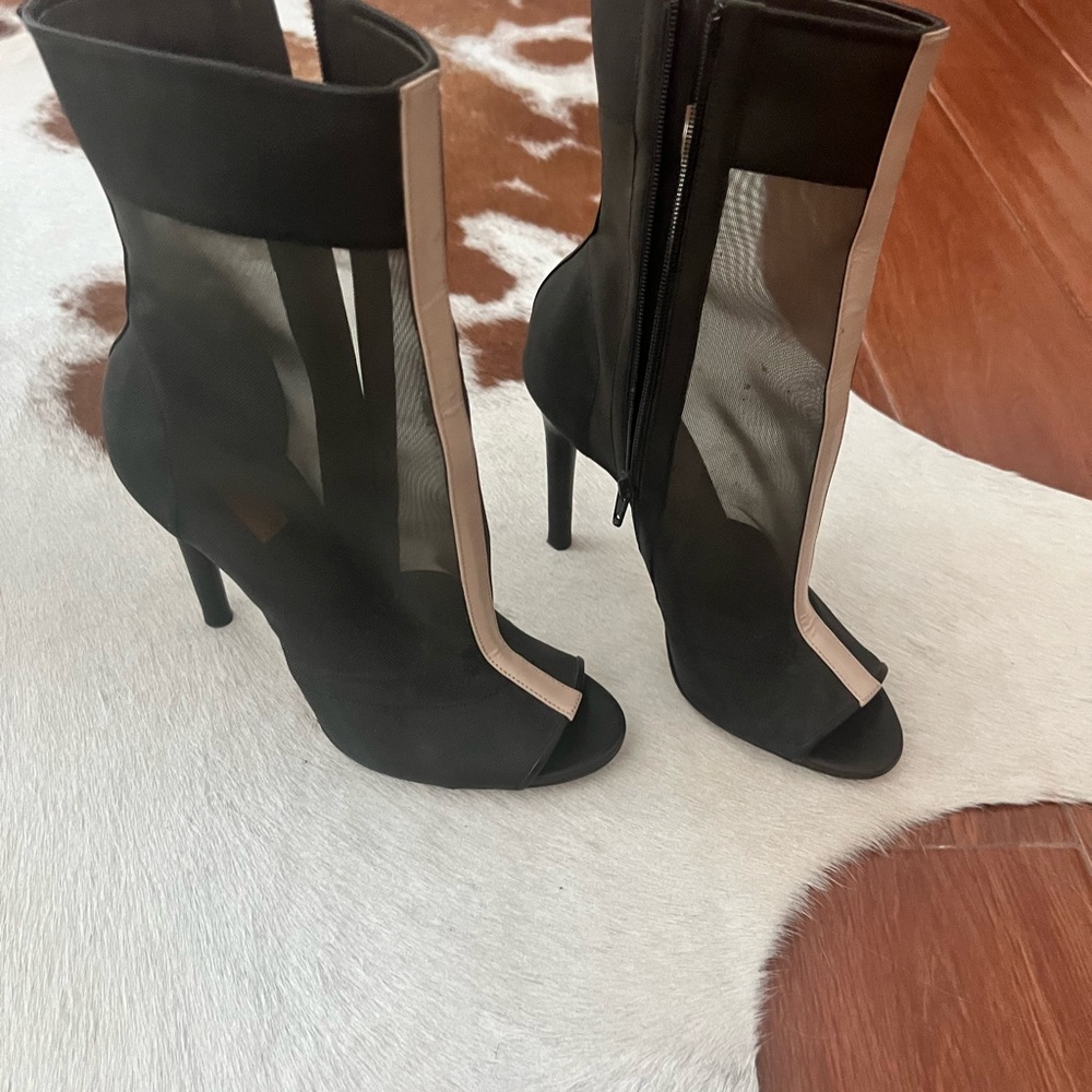 Reed Krakoff Black and Tan Mesh Heels